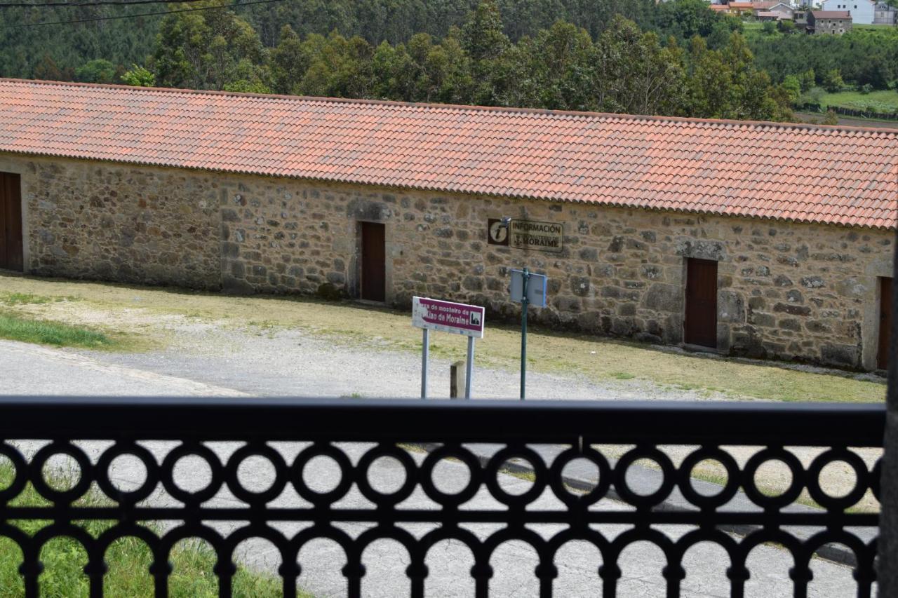 Pension De Moraime Bagian luar foto